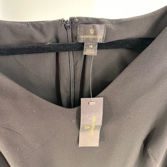 women's NWT classic solid black sleeveless sheath dress v-neck knee length sz 12 - Picture 3 of 3